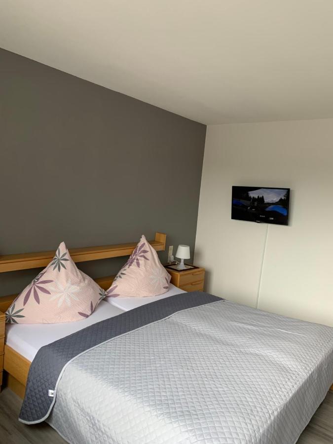 Bed and Breakfast Vina Am Ring Mannebach  Zewnętrze zdjęcie