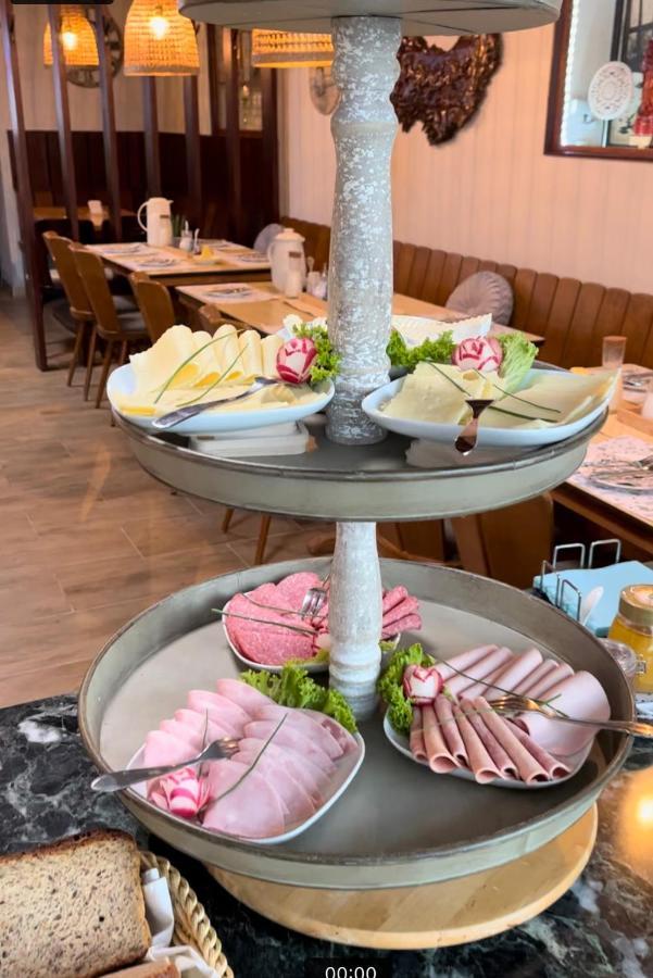 Bed and Breakfast Vina Am Ring Mannebach  Zewnętrze zdjęcie